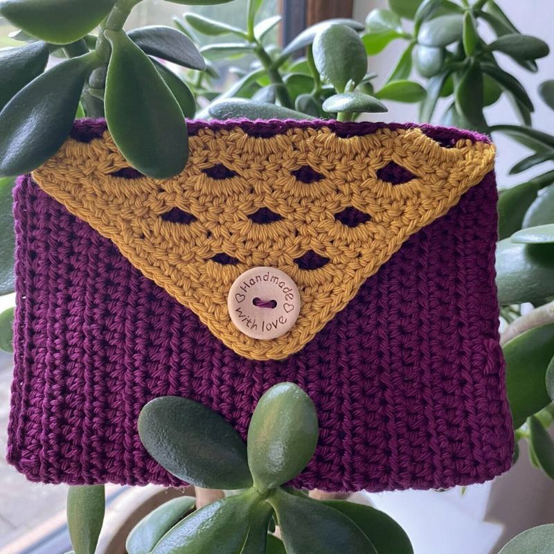 40+ Free Modern Crochet Bag Patterns - Fosbas Designs